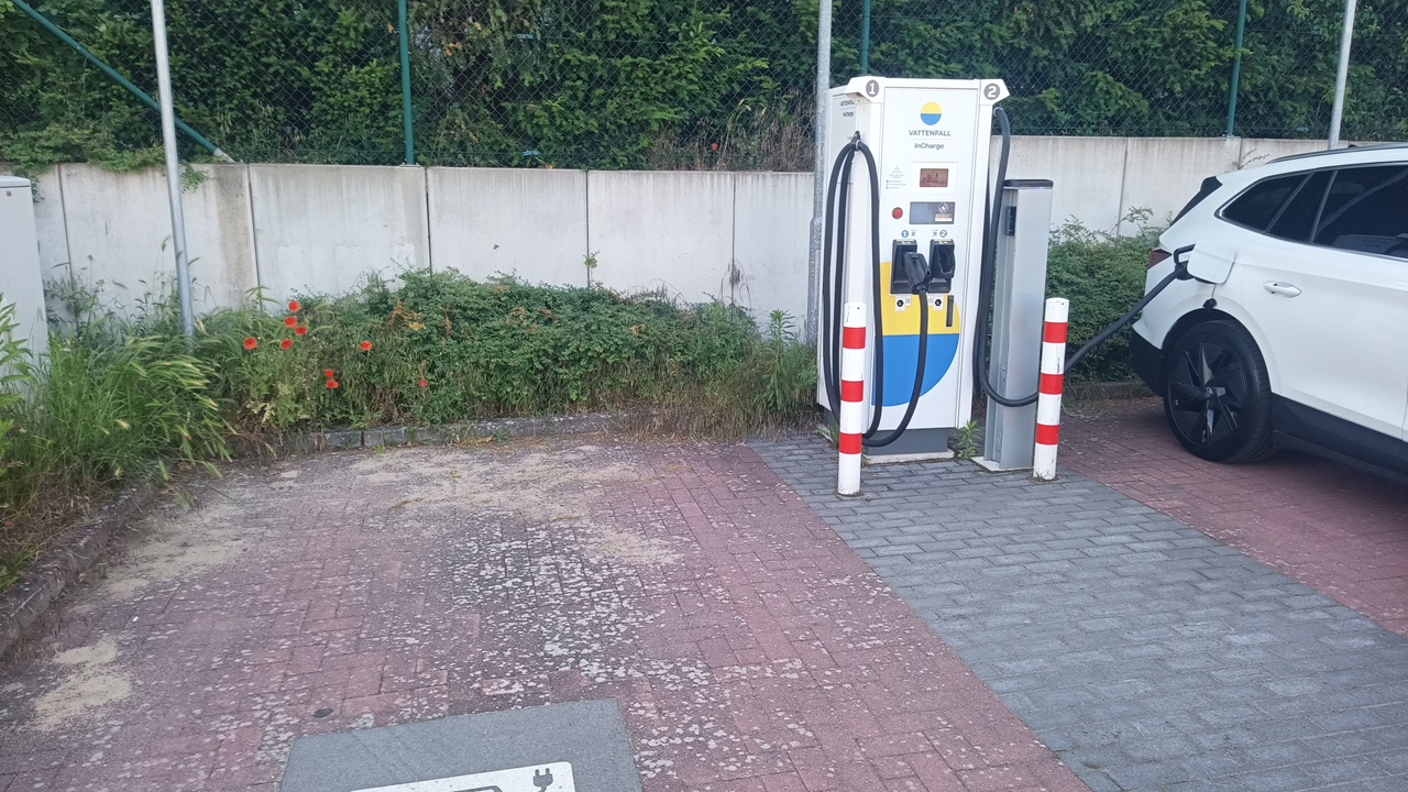 Ladestation Vattenfall Oberkrämer in Oberkrämer – Foto 3