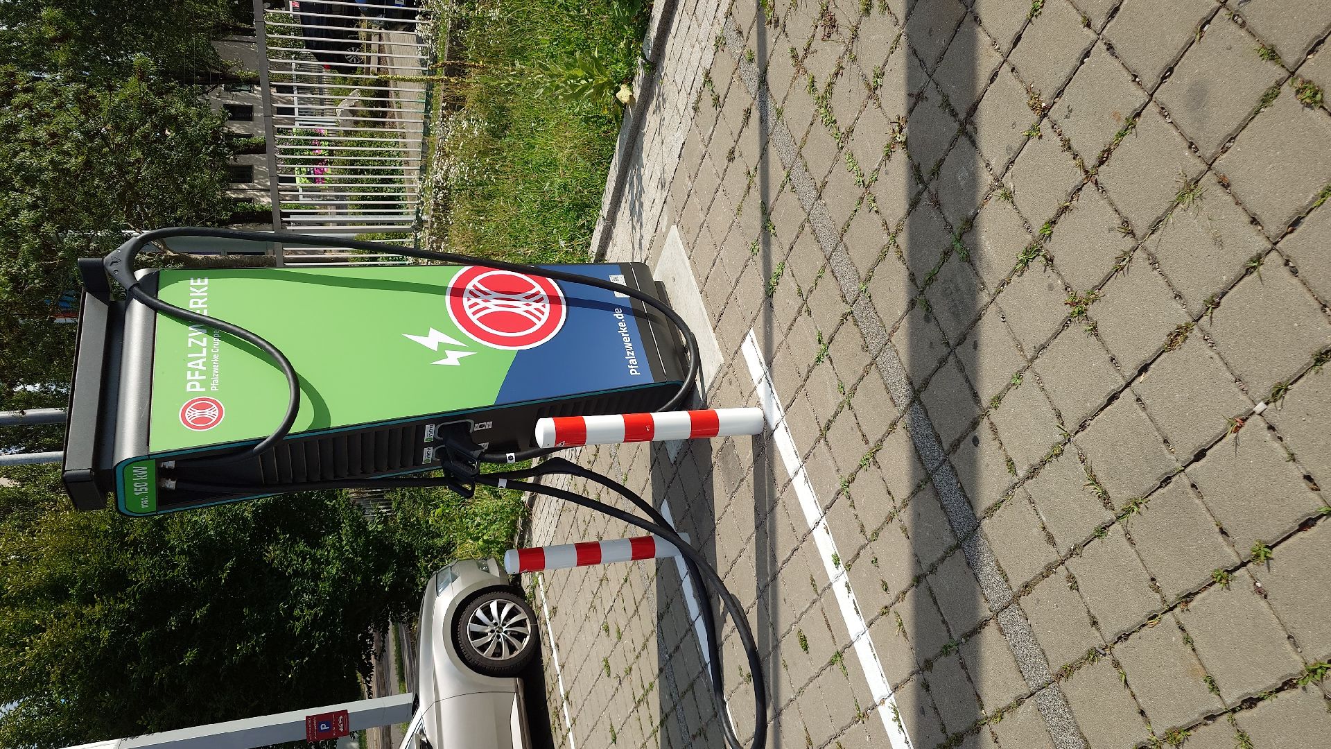 Ladestation Modepark Röther in Augsburg – Foto 2