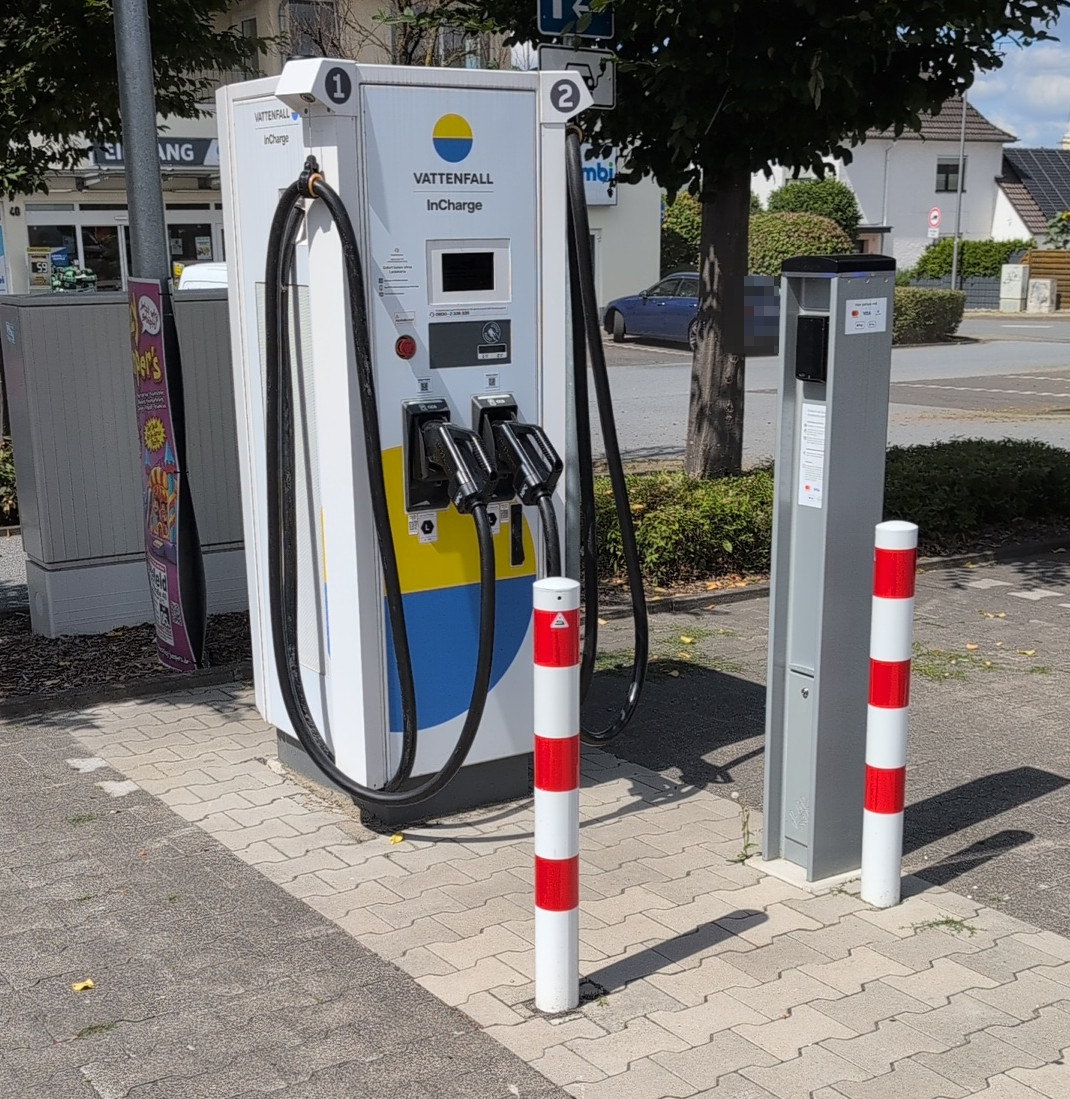 Ladestation Vattenfall Bielefeld in Bielefeld – Foto 3