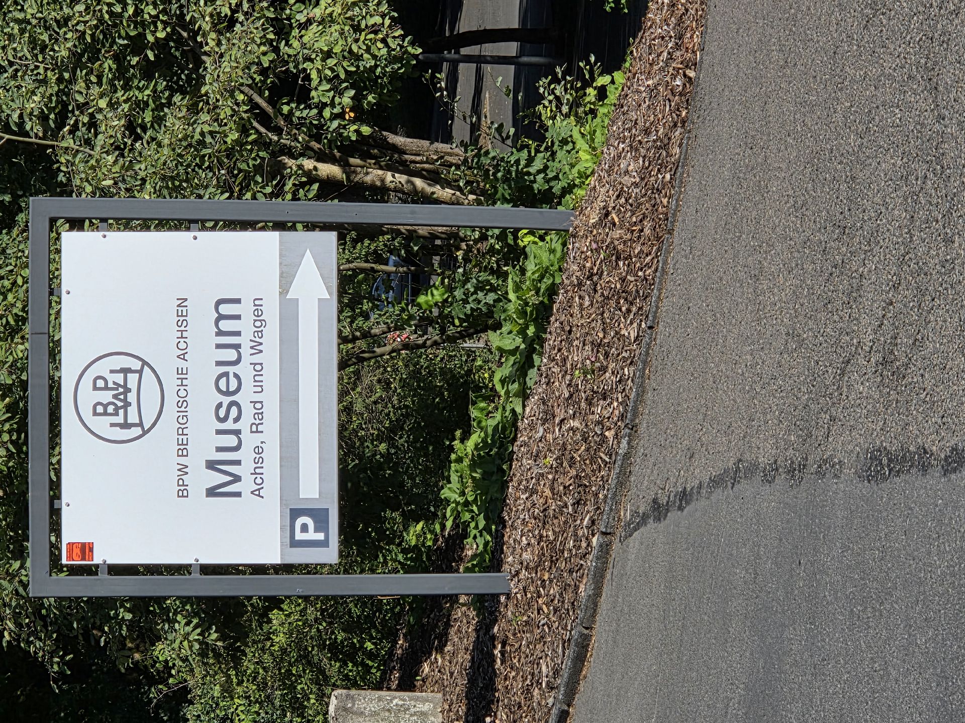 Ladestation BPW Bergische Achsen Besucherparkplatz in Wiehl – Foto 2