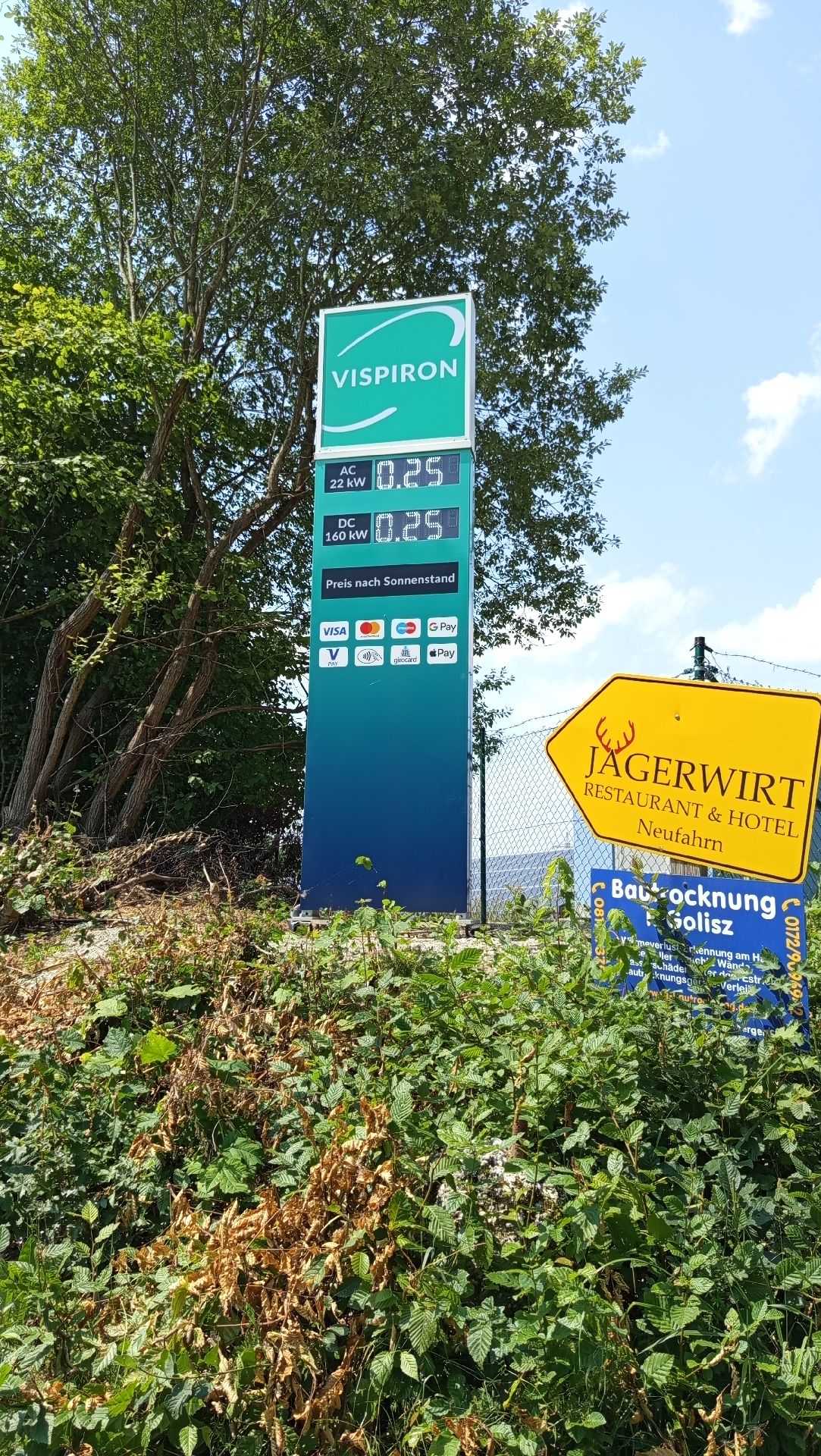 Ladestation Vispiron Solarpark Chargingstation Schäftlarn in Schäftlarn – Foto 2