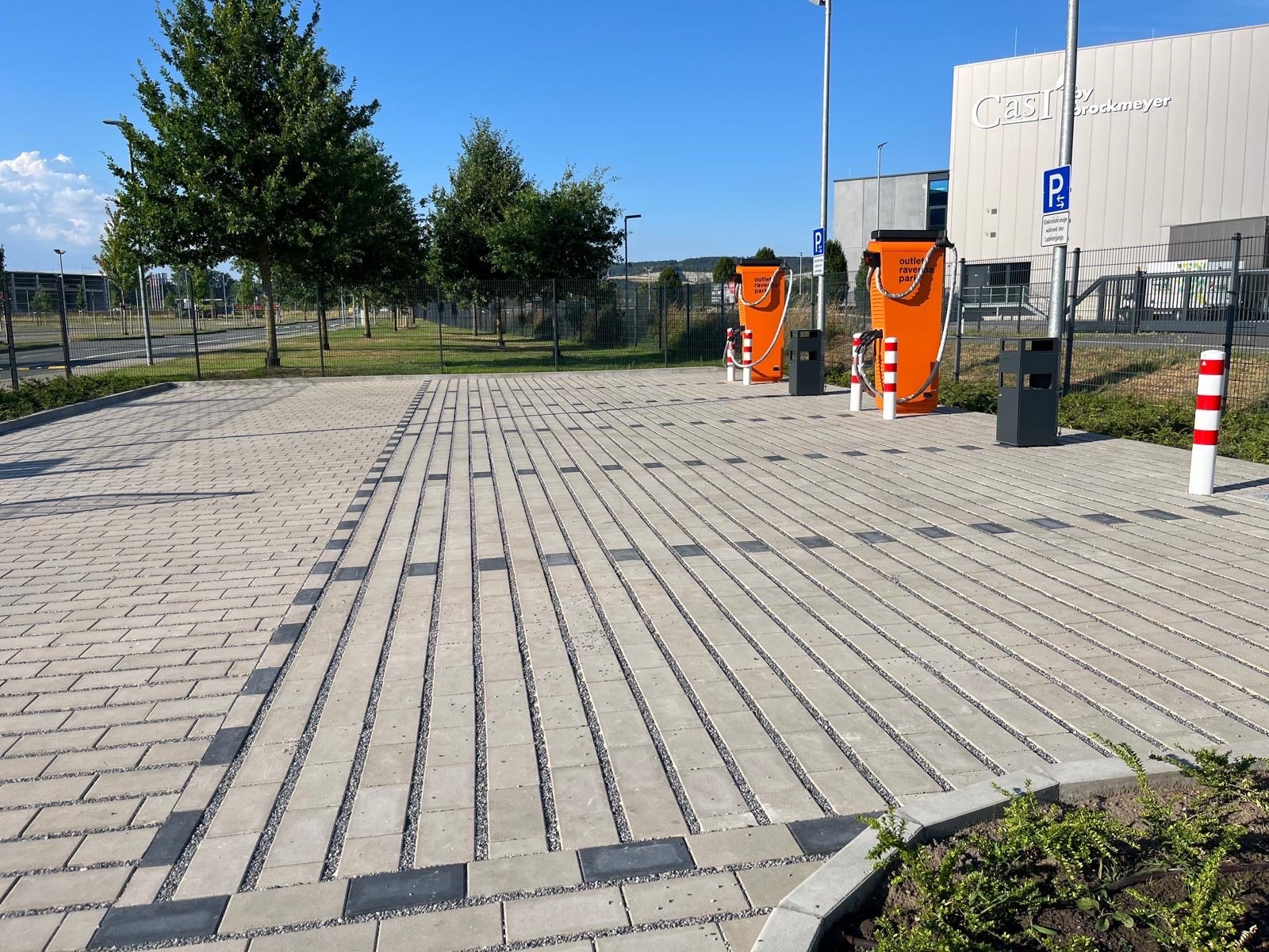Ladestation Outlet DC Charger in Halle (Westf.) – Foto 2