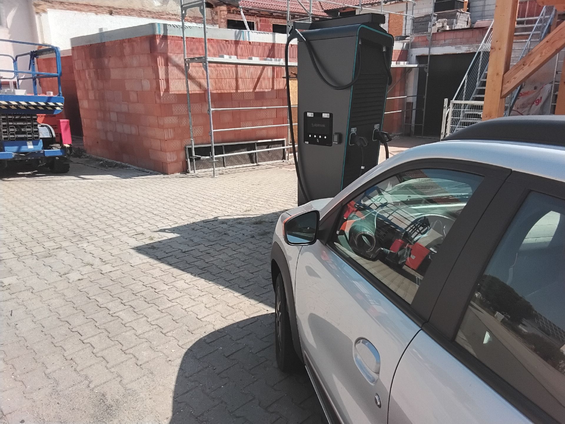 Ladestation Alpitronic in Pfarrkirchen – Foto 2