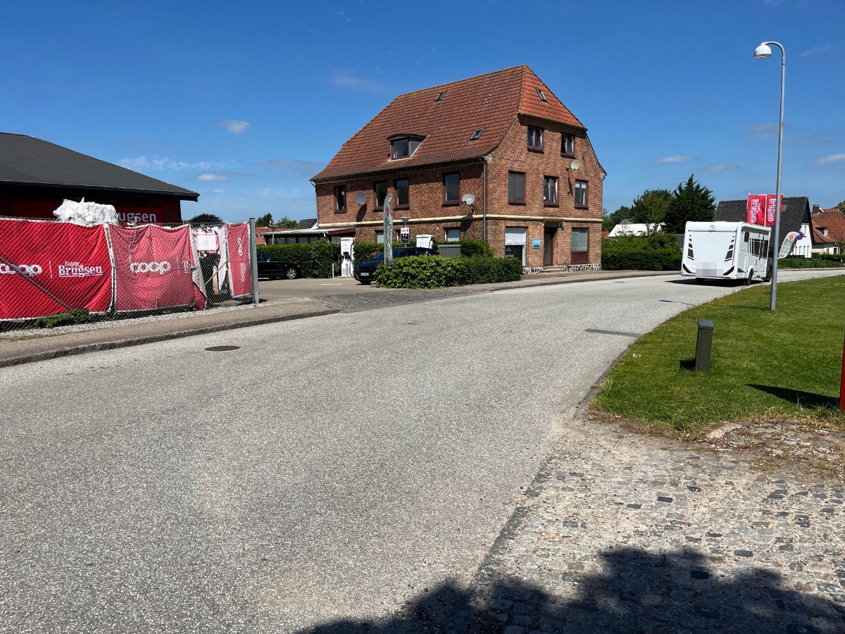 Ladestation OK bei SuperBrugsen in Pattburg – Foto 2