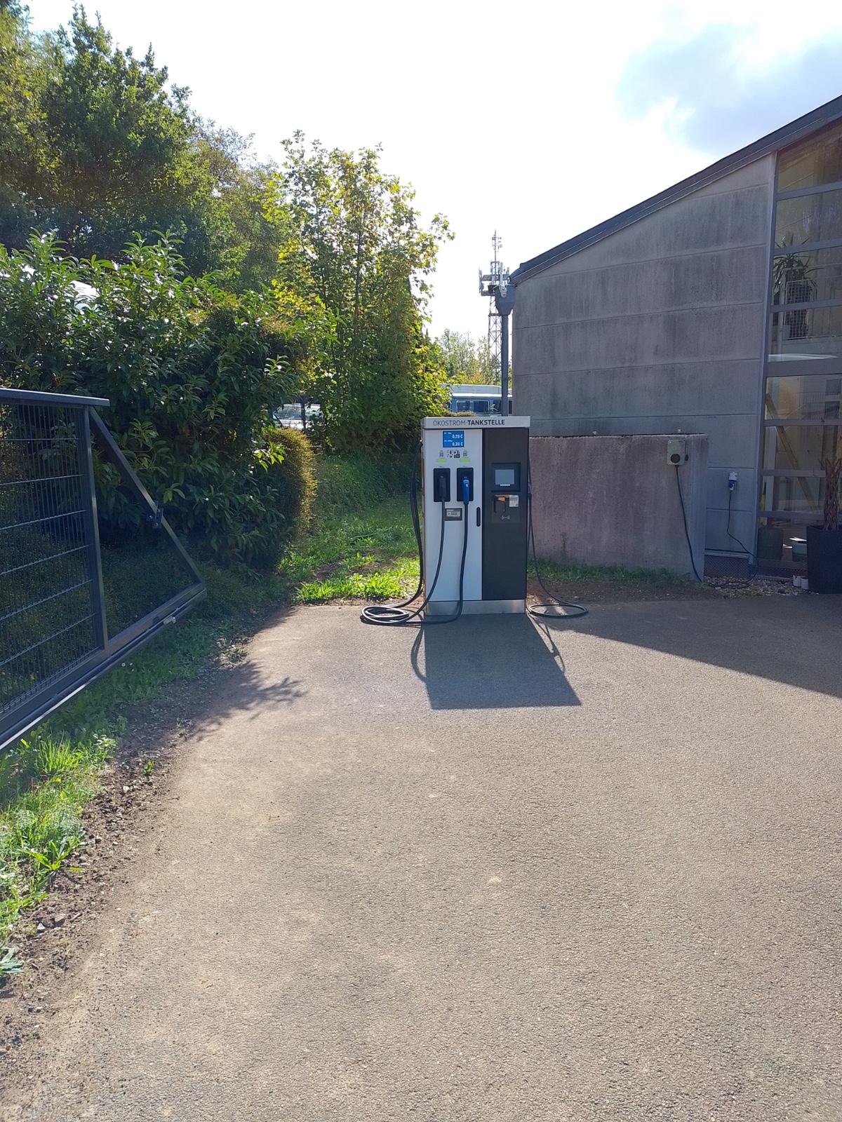 Ladestation Racers Paradise Charging Station in Köttingen – Foto 2
